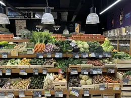 438-biocoop-riviera-nice-magasin-bio-fruit-legume-hiver-carotte-chou-saison.webp